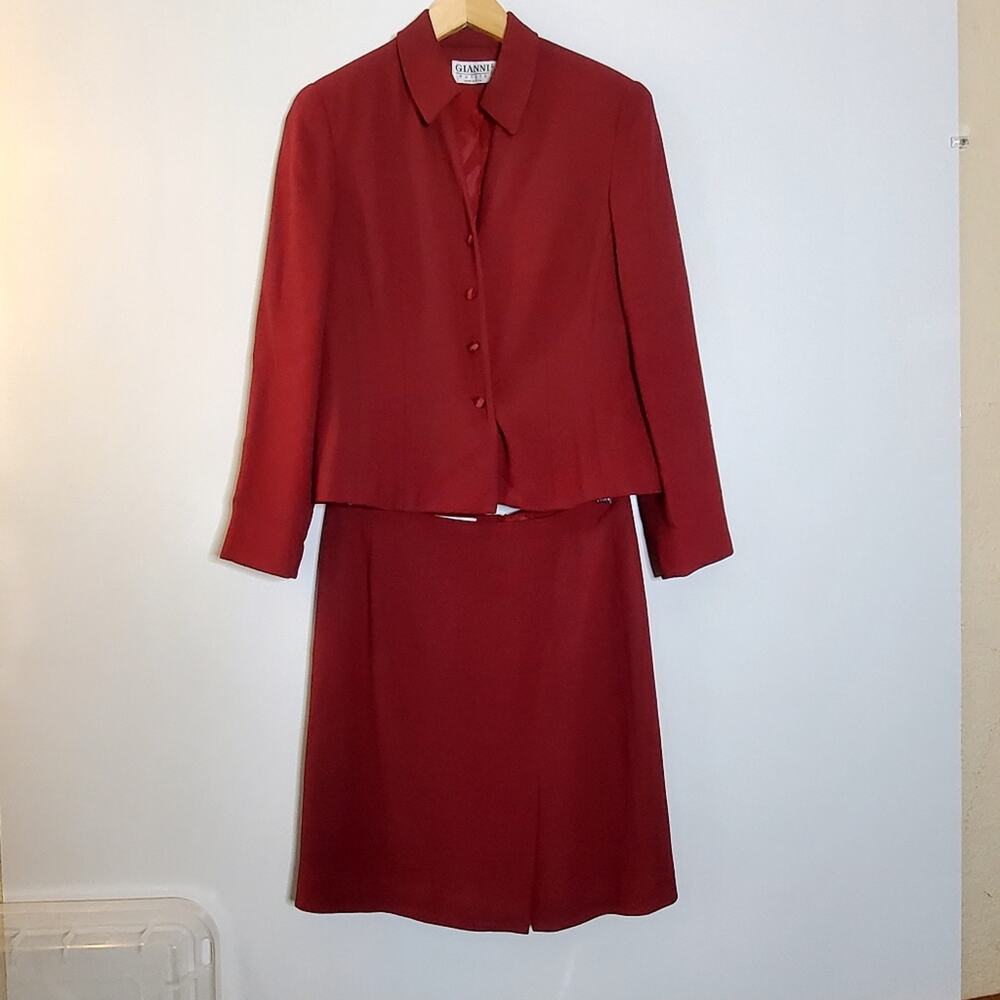 GIANNI PETITE Boysenberry Skirt Suit Sophisticated Regal Elegant Size 6